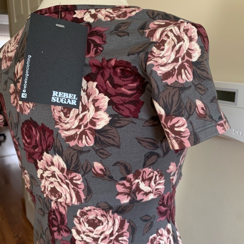 REBEL SUGAR Medium Floral Gray Burgundy short sleeve dress - Picture 7 of 16